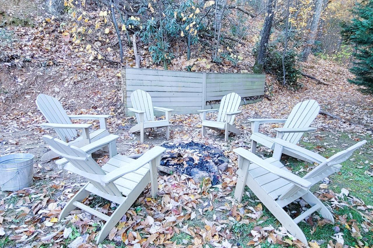 Treetop Tranquilty Sevierville Exterior photo